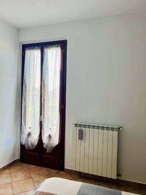 Appartamento Casa Lucia A Carugo Esterno foto